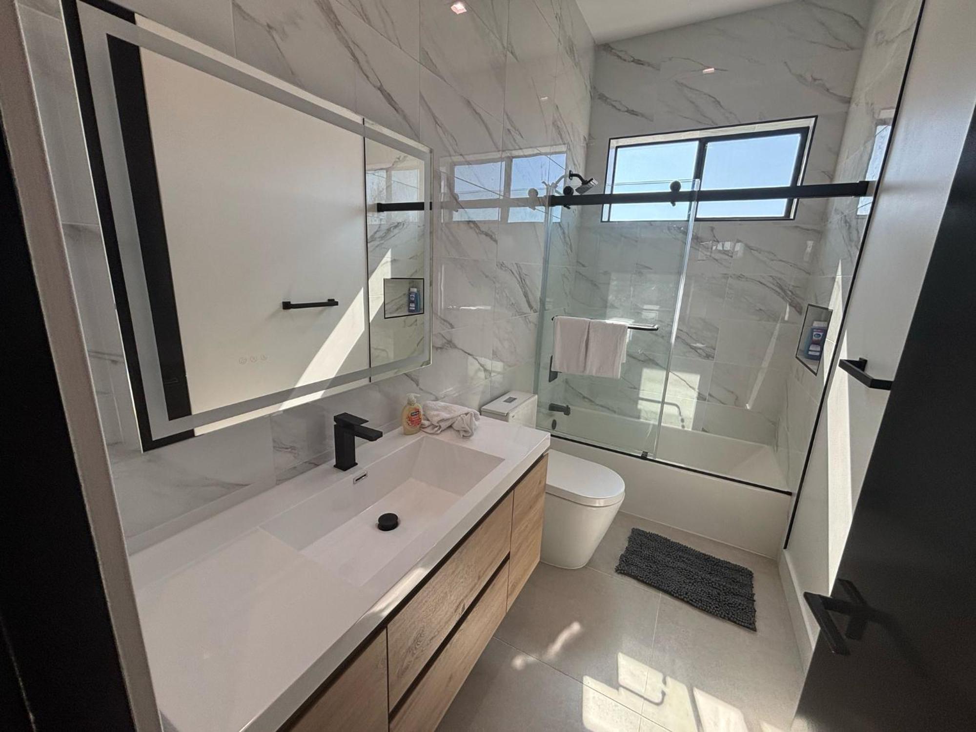 Villa Modern Luxe Retreat Four-bedroom *